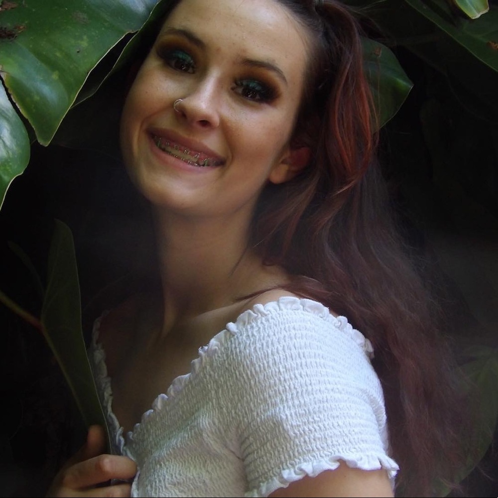 Meet your Posher, Sierra